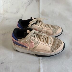 Nike Kids Shoes in Beige and Pink